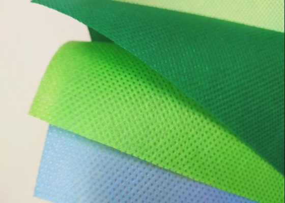 Mua Spunbond vải không dệt 100% màu xanh lá cây và đỏ cho túi mua sắm online manufacture