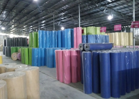 Mua 10-200GSM Spunbond vải không dệt hoàn hảo cho bao bì bên ngoài trong nhiều màu sắc khác nhau online manufacture