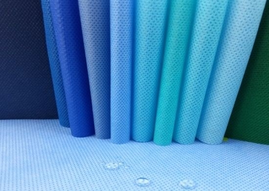 10-200gsm Không thấm nước SMS Vải không dệt trực tiếp cung cấp màu sắc và chiều rộng tùy chỉnh